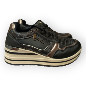 Alternative view of SNEAKERS