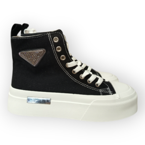 Alternative view of SNEAKERS